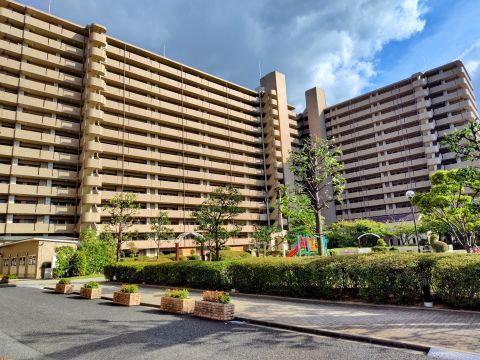 大阪市 マンション 15階建 RC造 2棟 272戸